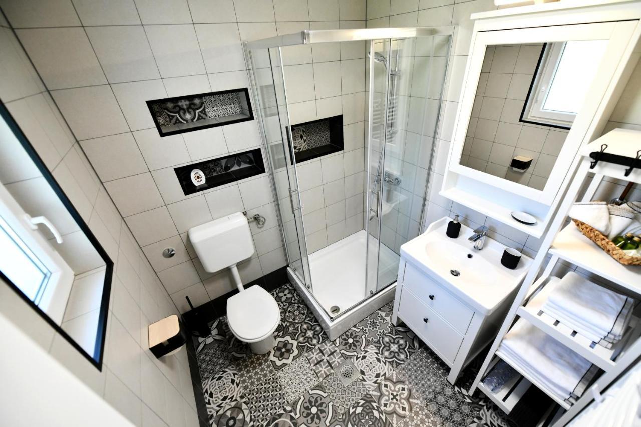 My Way Apartman I Sobe Saborsko Exterior photo
